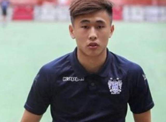一男一女打扑克网站